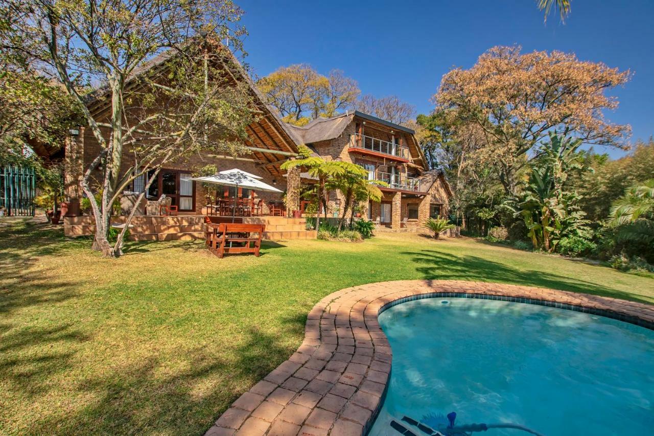50 On Shepherd Boutique Guest House Sandton Exterior photo